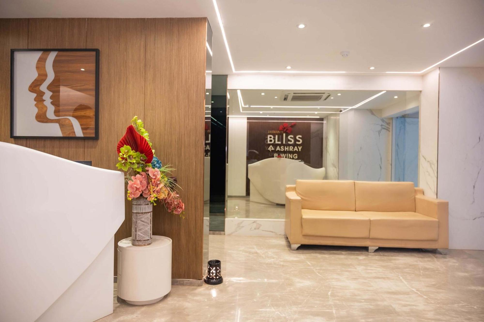 Z Bliss Suites, Bkc 孟买 外观 照片